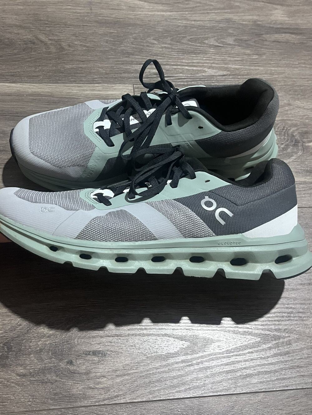 On Cloud Cloudflyer Running Shoes Men Size 10 Grey Mint Green